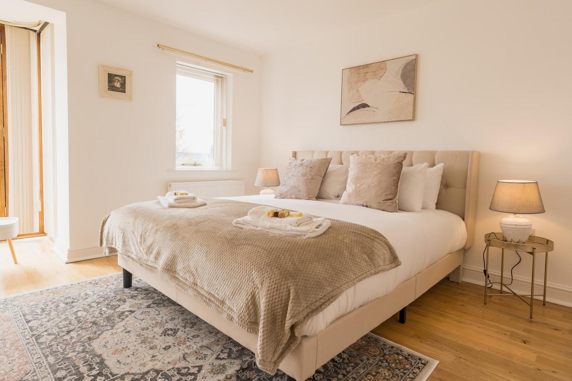 Beautifully Done 5 Bed Barn Conversion In Heswall - Sleeps Up To 10 المظهر الخارجي الصورة